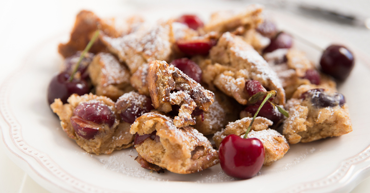 beerenschmarrn mit heidelbeeren und himbeeren