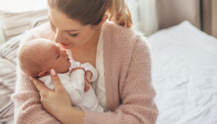 Für kleine Körper mit großen Bedürfnissen – Vitamin D von Geburt an