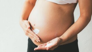 Cremes gegen Dehnungsstreifen