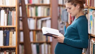 Weiterbildung und Studium während der Schwangerschaft