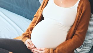 Umstandsmode für werdende Mütter