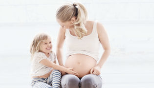 MAMA Pflege: Gepflegte Haut für eine unbeschwerte Schwangerschaft